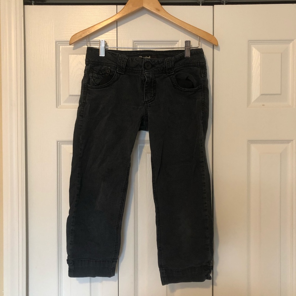 Black Cropped Jeans